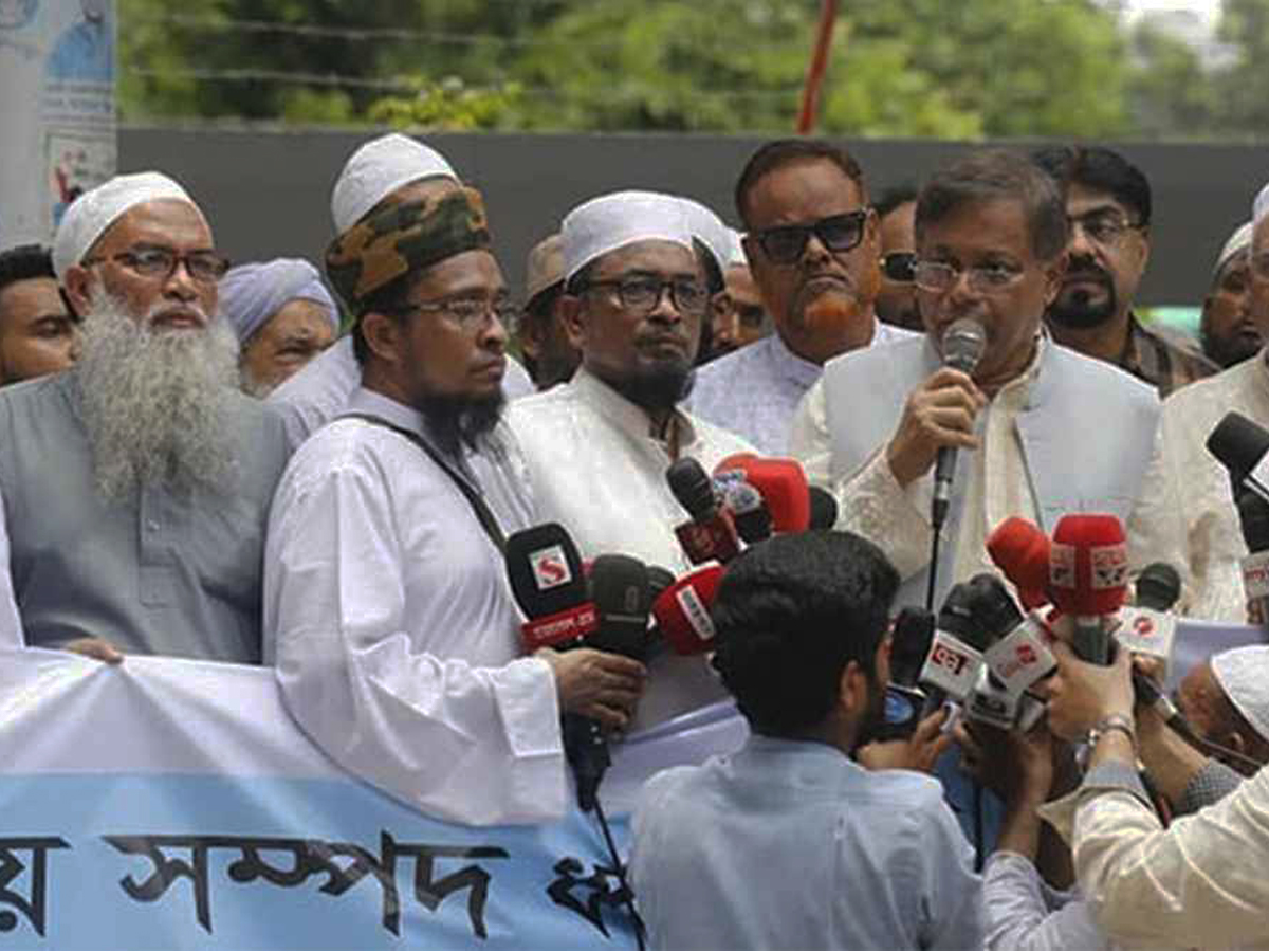 ‘শিক্ষার্থীরা ধৈর্য না ধরায় বিএনপি-জামায়াত সুযোগ নিয়েছে’