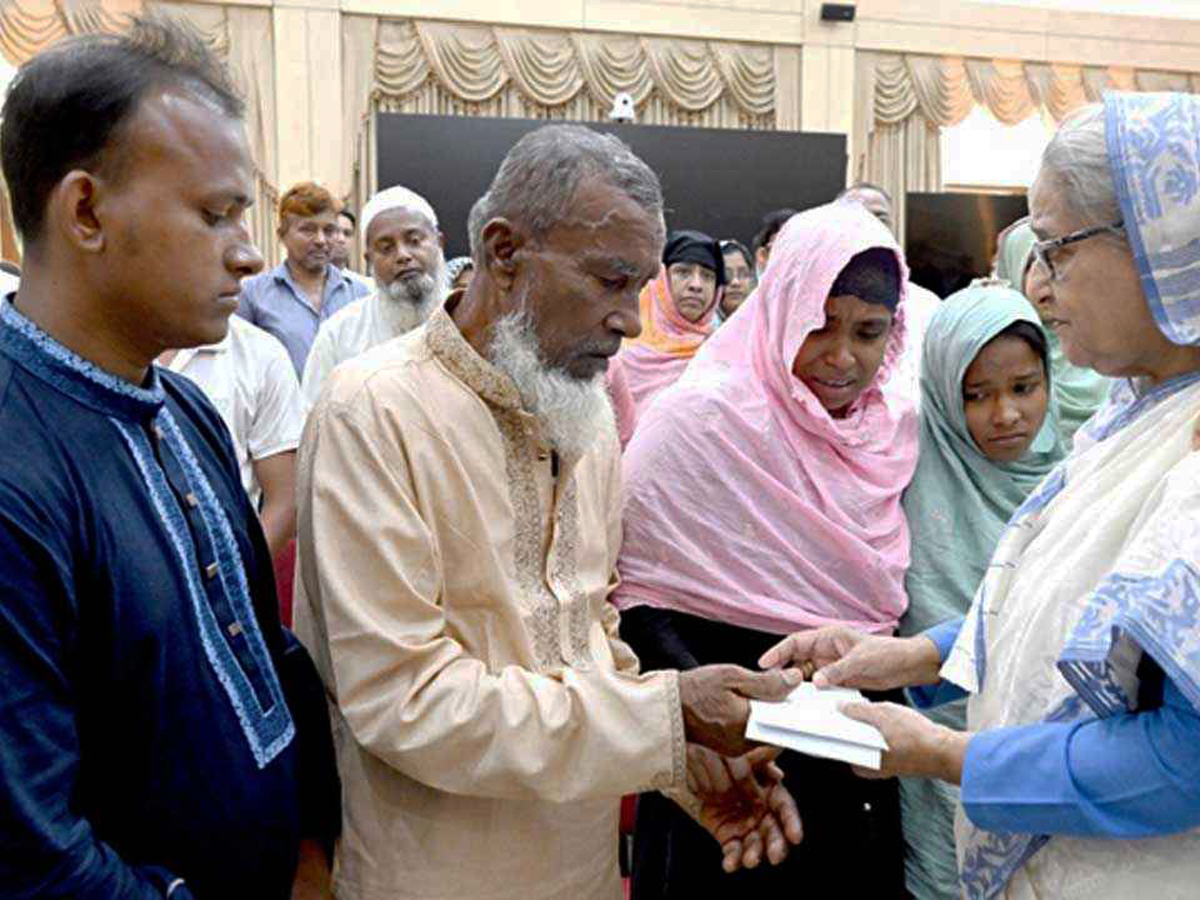 আন্দোলনে নিহত ৩৪ জনের পরিবার পেল প্রধানমন্ত্রীর অনুদান